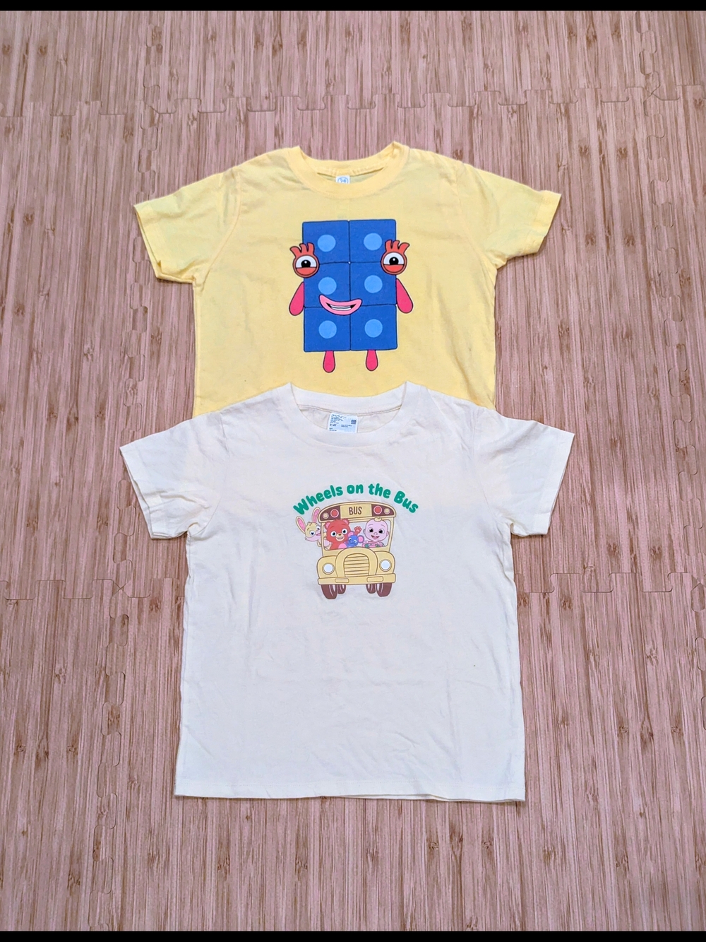 Bundle of 2 kids graphic tees with Cocomelon and Number Blocks characters